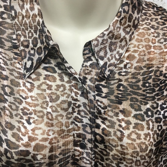 NWT New Directions Brown Cheetah Print Button Up - Picture 3 of 5